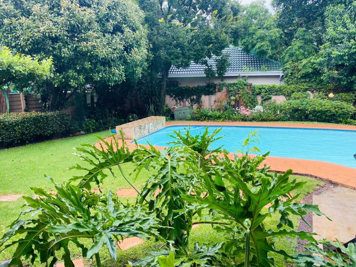 Апартаменты Garden And Park Leisure On Tugela Бенони Экстерьер фото